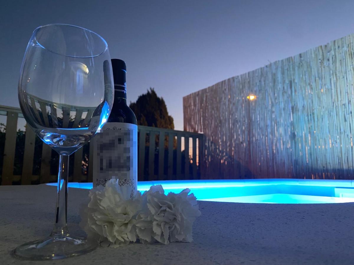 Suite Breeze - Private Heated Pool Malaga Bagian luar foto